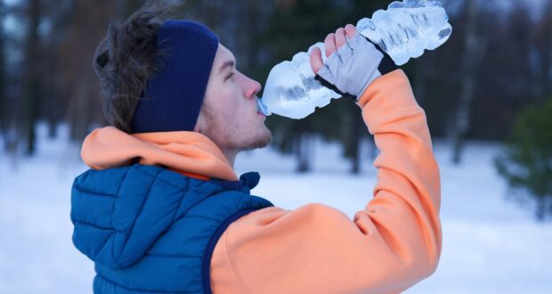 Avoiding dehydration during cold weather