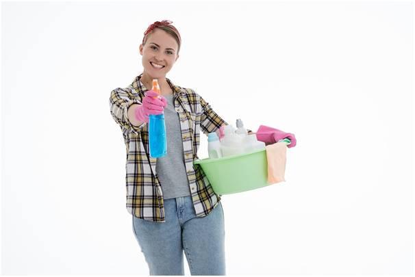 Pros and disadvantages of using the construction cleaning service